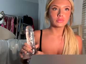 girl Masturbate 2gether with sarahbabyyyy19