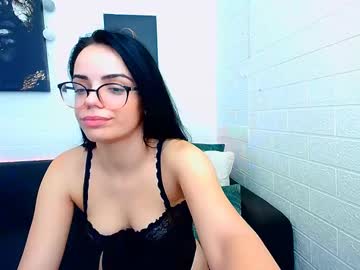 girl Masturbate 2gether with sophi3_x