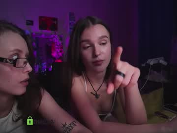 girl Masturbate 2gether with gigi_and_margo