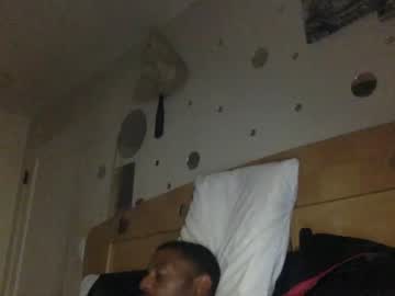 couple Masturbate 2gether with ronionly24