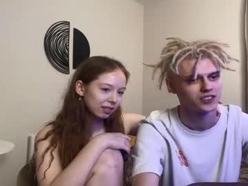 couple Masturbate 2gether with mcmikie