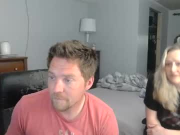 couple Masturbate 2gether with thinwhiteboy8