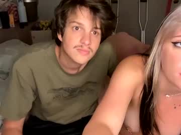 couple Masturbate 2gether with dousometimescry1