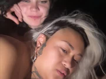 couple Masturbate 2gether with scardillpickle