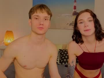 couple Masturbate 2gether with lilpupsonish