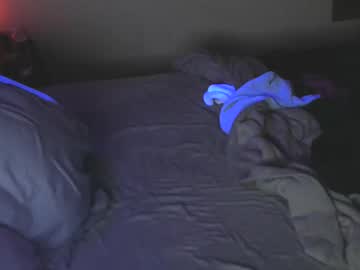 couple Masturbate 2gether with hollygirl88