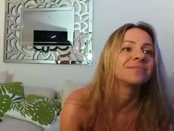 couple Masturbate 2gether with linda_luxe